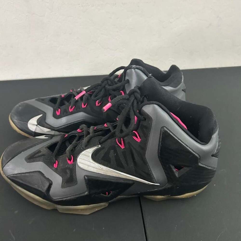 Nike LeBron 11 Miami Nights Size 12 Basketball Sneakers